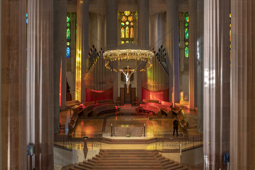 Celebració de la missa «Sent la Creu» a la Sagrada Família