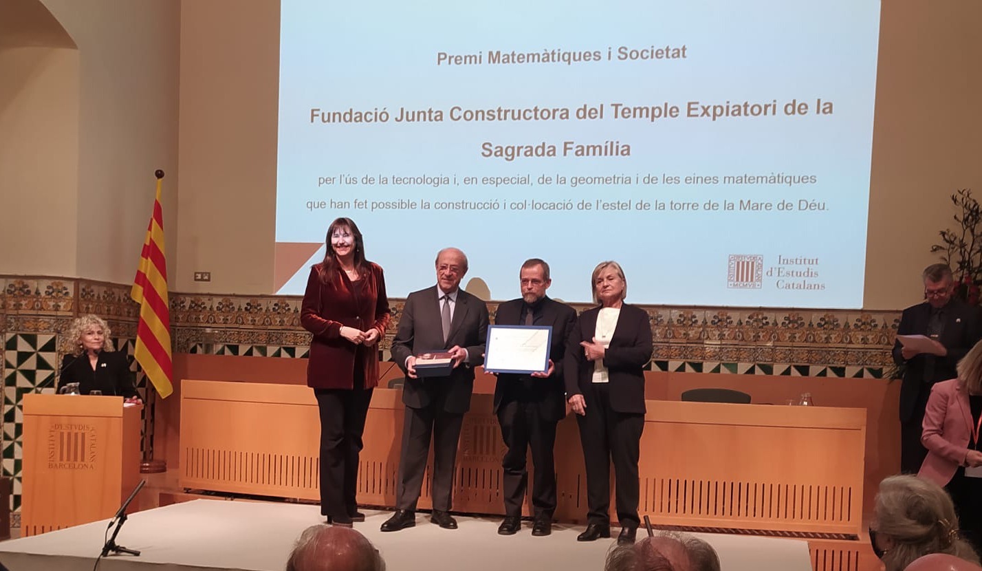 Sagrada Família wins 2022 Maths and Society Award for use of technology for star on tower of the Virgin Mary