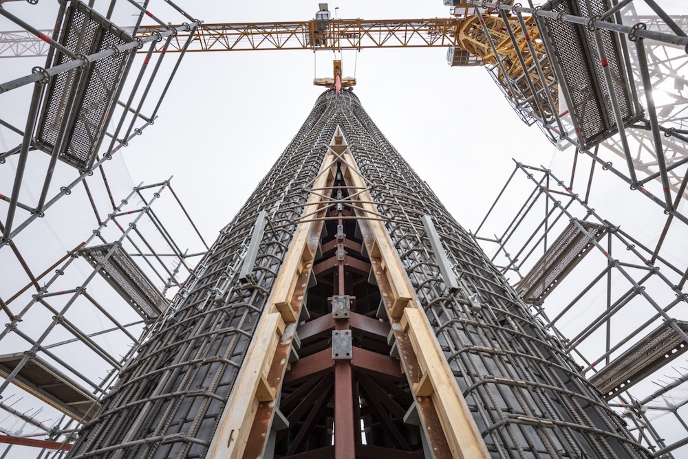 Last step before completing the tower of the Virgin Mary