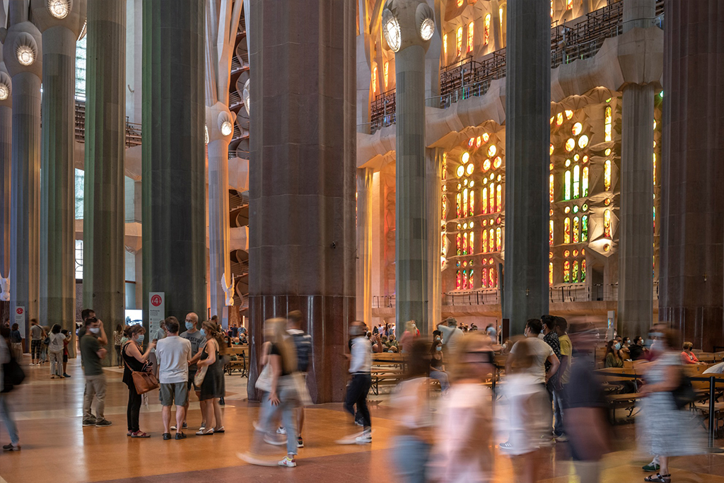 4.994 people visited the Basilica the first weekend it was open