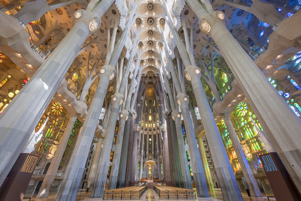 Sagrada Família to open Fridays, too, and extend hours
