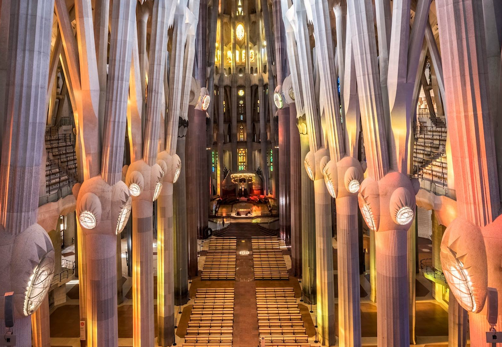 La Sagrada Familia celebró una misa de ordenación de cinco diáconos
