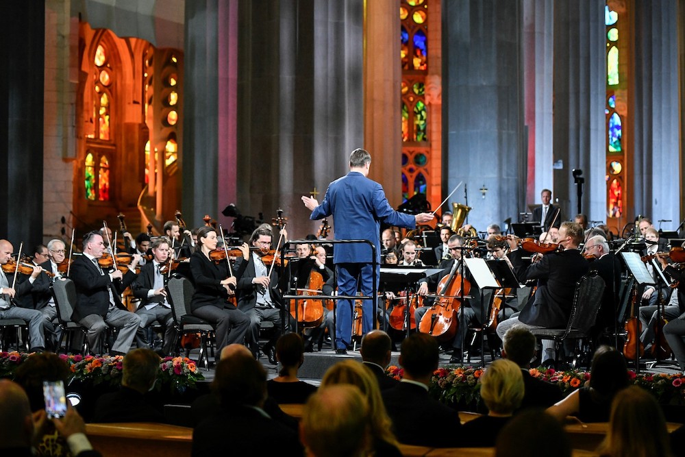 La Sagrada Familia ha sido el escenario del concierto de la Filarmónica de Viena