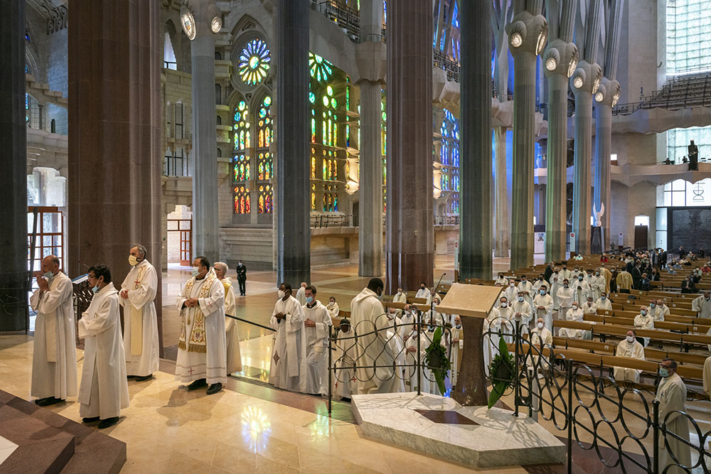 Celebración en la Sagrada Familia de las bodas de oro y de plata de sacerdotes y diáconos de la Archidiócesis de Barcelona