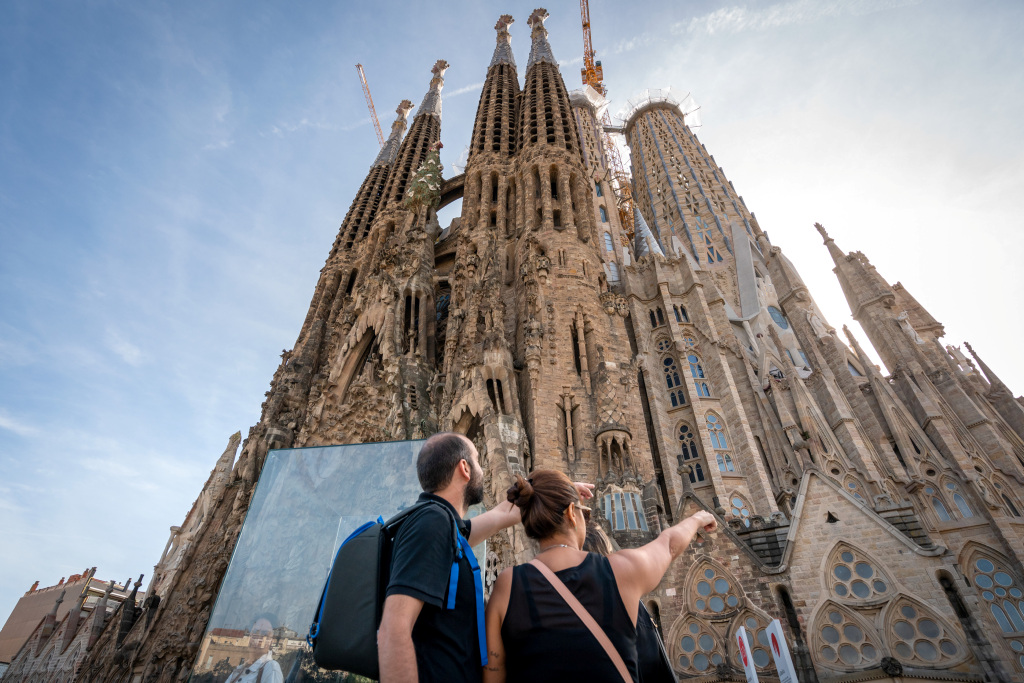 The Sagrada Família announces that it will open to all visitors  starting on Saturday, 25 July