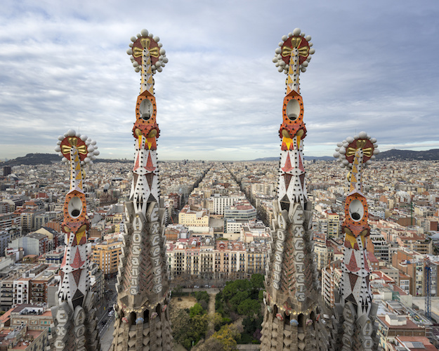 La Sagrada Família organitza una nova jornada de Portes Obertes per als qui vulguin descobrir com es culminarà la torre de la Mare de Déu