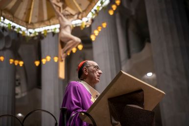 Cardinal Omella leads diocesan funeral for eternal rest of Benedict XVI at the Sagrada Família