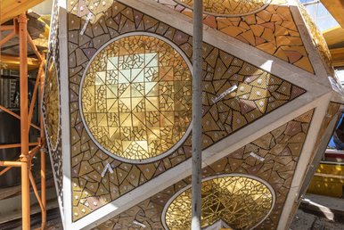Icosahedron of Evangelist Matthew decorated with ‘trencadís’ mosaic