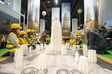 La Sagrada Família participa en el Festival de la Infància amb un taller dedicat a les torres dels Evangelistes