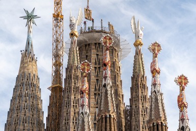 La torre de Jesucristo alcanza los 135 metros de altura