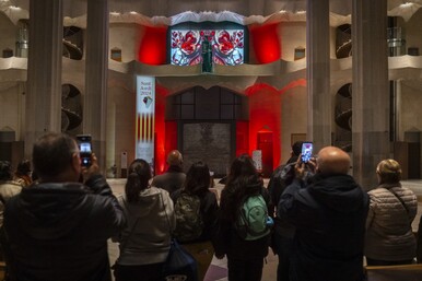 After-hours tour to celebrate Sant Jordi at the Sagrada Família