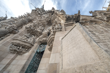 Monolith tribute to Joan Maragall returns