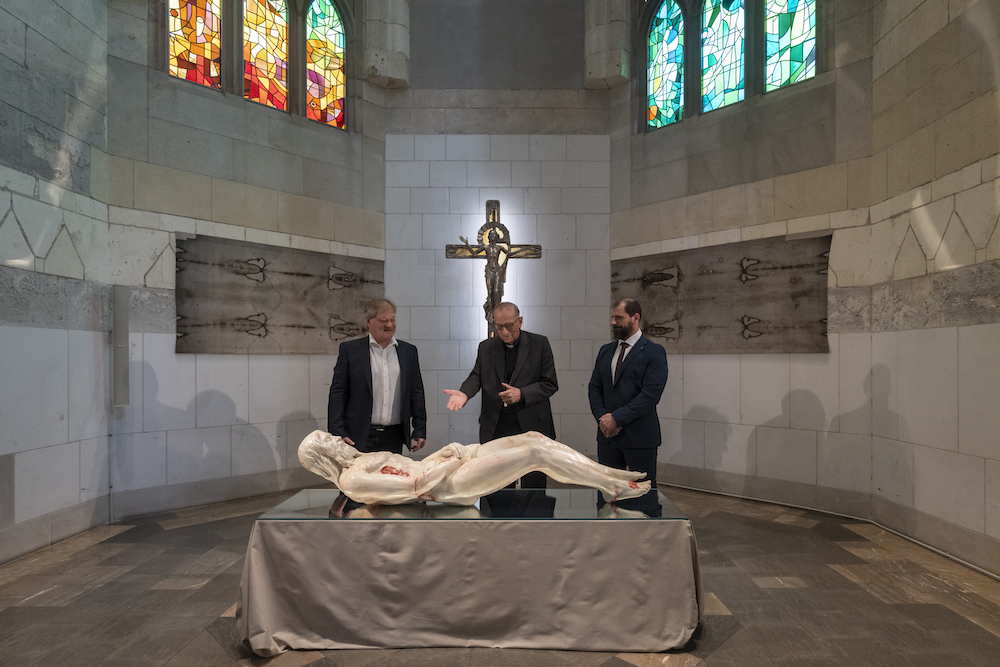 'Shroud Man' and 'Cross of Hope' sculptures on display at the Sagrada Família