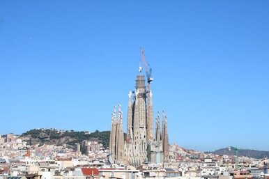 Third arm arrives for cross on tower of Jesus Christ