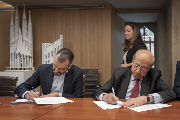 La Sagrada Família signa un acord de col·laboració amb la Torre de Bellesguard