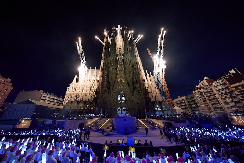 El Papa León XIV preside la misa solemne de conmemoración del centenario de la muerte de Antoni Gaudí y bendice la torre de Jesucristo