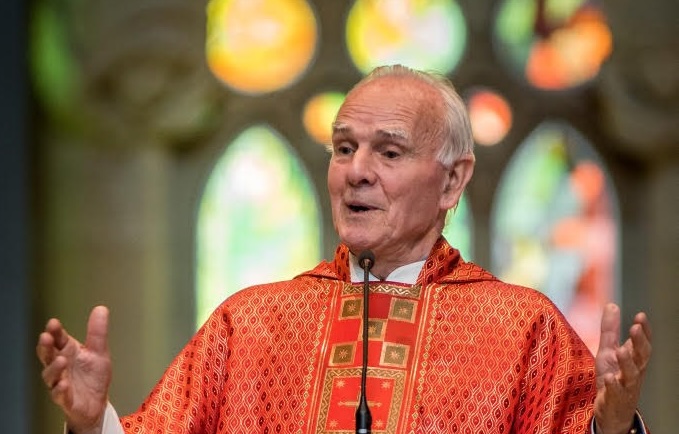 La Sagrada Familia expresa su pesar por el fallecimiento de mosén Lluís Bonet