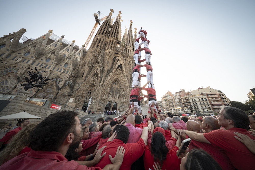 Valls pays tribute to Antoni Gaudí